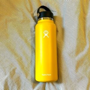 Hydro Flask Wide Mouth Bottle 40 oz Yellow